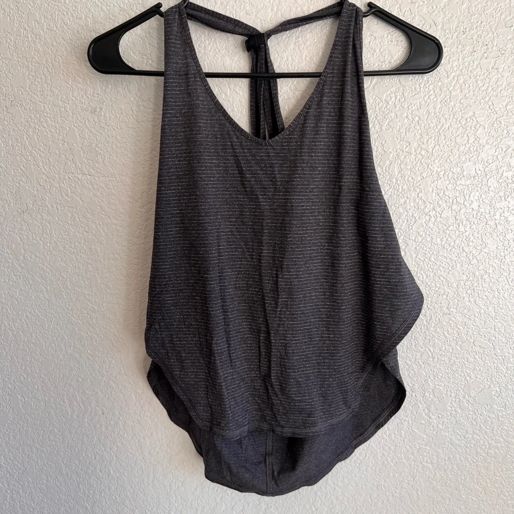 lululemon cross back tank top— size medium - Picture 3 of 3